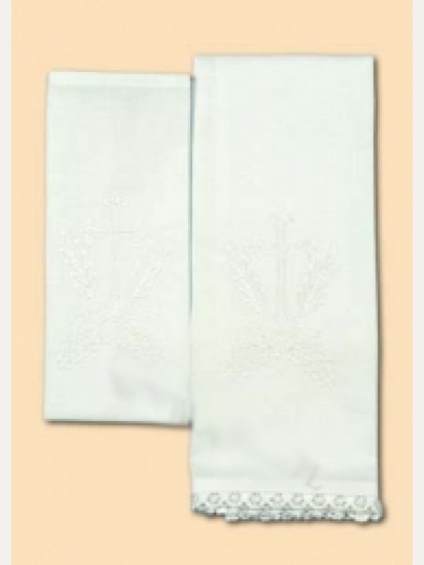 Bielizna kielichowa z białym haftem eucharystycznym – komplet liturgiczny