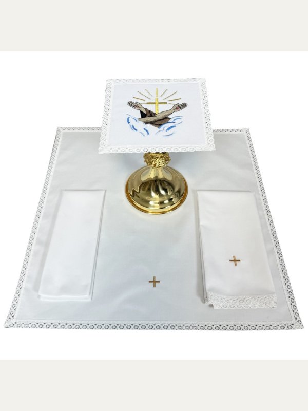 Bielizna kielichowa z Symbolem Franciszkańskim
