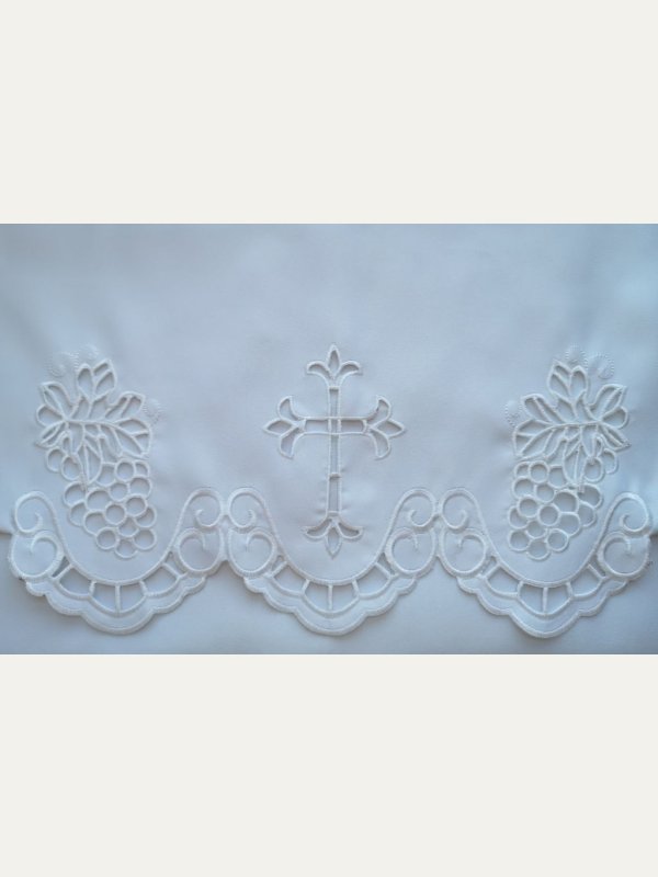Obrus ołtarzowy haftowany - wzór eucharystyczny